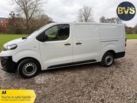 Used Vauxhall Vivaro S 100 HP (73 kW) 2023 White MPV