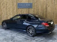 Usado Mercedes E400 AMG line 340 HP (250 kW) 2020 Preto Sedan