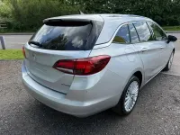 Begagnad Vauxhall Astra Elite 150 HK (110 kW) 2018 Silver Kombi