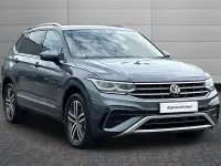 Used VW Tiguan Allspace Elegance 150 HP (110 kW) 2024 Platinum grey SUV