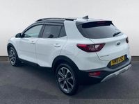 Used Kia Stonic 118 HP (86 kW) 2019 White SUV