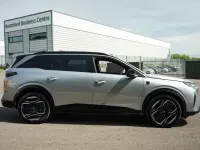 Usado Peugeot 5008 GT 154 kW (210 CV) 2024 Gris SUV