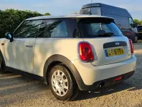 Używany Mini ONE Hatch 102 KM (75 kW) 2015 Biały Hatchback
