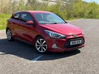 Käytetty Hyundai i20 SE 84 HP (61 kW) 2016 Punainen Coupe - kaksiovinen