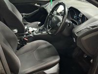 Used Ford Focus ST-Line 140 HP (102 kW) 2018 Grey Estate