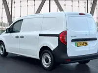 Używany Mercedes eCitan 89 kW (122 KM) 2025 Biały Van