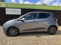 Used Hyundai i10 Premium 67 HP (49 kW) 2017 Grey Hatchback