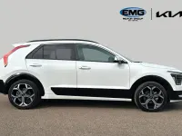Używany Kia Niro 139 KM (102 kW) 2024 Biały SUV