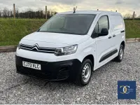Usado Citroën Berlingo 100 HP (73 kW) 2023 Branco Monovolume