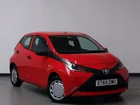 Used Toyota Aygo 68 HP (50 kW) 2016 Red Hatchback