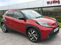 Used Toyota Aygo X 72 HP (52 kW) 2024 Red SUV