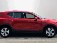 Usado Volvo XC40 Momentum 188 HP (138 kW) 2019 Vermelho SUV