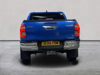Usado Toyota HiLux 204 HP (150 kW) 2024 Azul Pickup