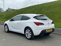Used Vauxhall Astra GTC SRi 2014 White Coupe