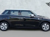 Used Mini Cooper Classic 134 HP (98 kW) 2020 Black Hatchback