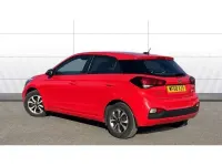 Używany Hyundai i20 SE 84 KM (61 kW) 2018 Czerwony Hatchback