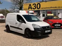 Second-hand Peugeot Partner 98 CP (72 kW) 2018 Alb