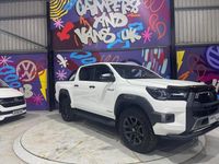 Used Toyota HiLux 201 HP (147 kW) 2022 White Pickup