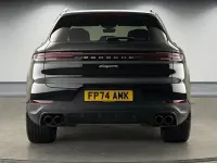 Usado Porsche Cayenne 470 HP (345 kW) 2024 Preto SUV