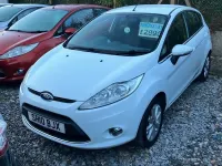 Used Ford Fiesta Zetec 2010 White Hatchback