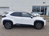 Used Toyota Yaris Hybrid Design 2023 White Hatchback