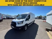 Usado Ford Transit S 130 HP (95 kW) 2023 Branco Van