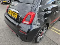 Begagnad Abarth 595 Turismo 165 HK (121 kW) 2020 Svart Halvkombi