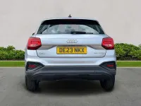 Usado Audi Q2 Design 110 HP (80 kW) 2023 Prateado SUV