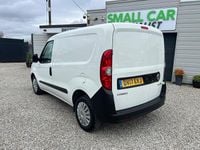 Used Vauxhall Combo S 105 HP (77 kW) 2017 White MPV
