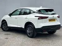 Used Nissan Qashqai Acenta Premium 158 HP (116 kW) 2023 White SUV