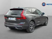 Used Volvo XC60 Plus 250 HP (183 kW) 2023 Grey SUV