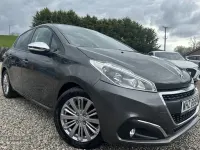 Second-hand Peugeot 208 Signature Sky 2019 Gri Hatchback