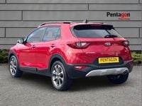 Used Kia Stonic 117 HP (86 kW) 2018 Red SUV