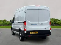 Begagnad Ford E-Transit 197 kW (269 HK) 2024 Vit Van