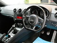 Used Audi TT Roadster Sport 160 HP (117 kW) 2010 Black Cabriolet