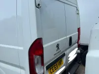 Used Peugeot Boxer 140 HP (102 kW) 2019 White Van