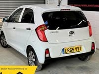 Used Kia Picanto 69 HP (50 kW) 2015 White Hatchback