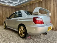 Begagnad Subaru Impreza 2004 Silver Sedan