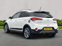 Used Hyundai i20 Active 100 HP (73 kW) 2018 White Hatchback