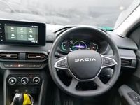 Used Dacia Jogger Extreme 140 HP (102 kW) 2024 Green MPV