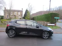 Used Renault Clio Iconic 90 HP (66 kW) 2025 Black Hatchback
