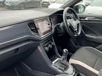 Used VW T-Roc SEL 150 HP (110 kW) 2018 Deep black pearl SUV