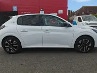 New Peugeot e-208 Allure 100 kW (136 HP) 2026 Hatchback