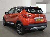 Used Renault Captur Signature 90 HP (66 kW) 2015 Red/black SUV