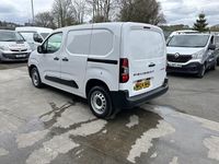Used Peugeot Partner 100 HP (73 kW) 2024 White MPV