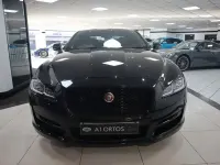 Usado Jaguar XJ R-Sport 300 HP (220 kW) 2018 Preto Sedan