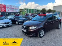 Usado Dacia Sandero Ambiance 75 HP (55 kW) 2016 Castanho Citadino