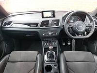 Begagnad Audi Q3 Black Edition 150 HK (110 kW) 2018 Blå SUV