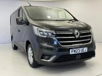 Begagnad Renault Trafic 170 HK (125 kW) 2023 Svart