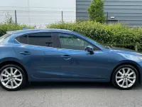 Usado Mazda 3 Inclusive 150 HP (110 kW) 2018 Azul Citadino